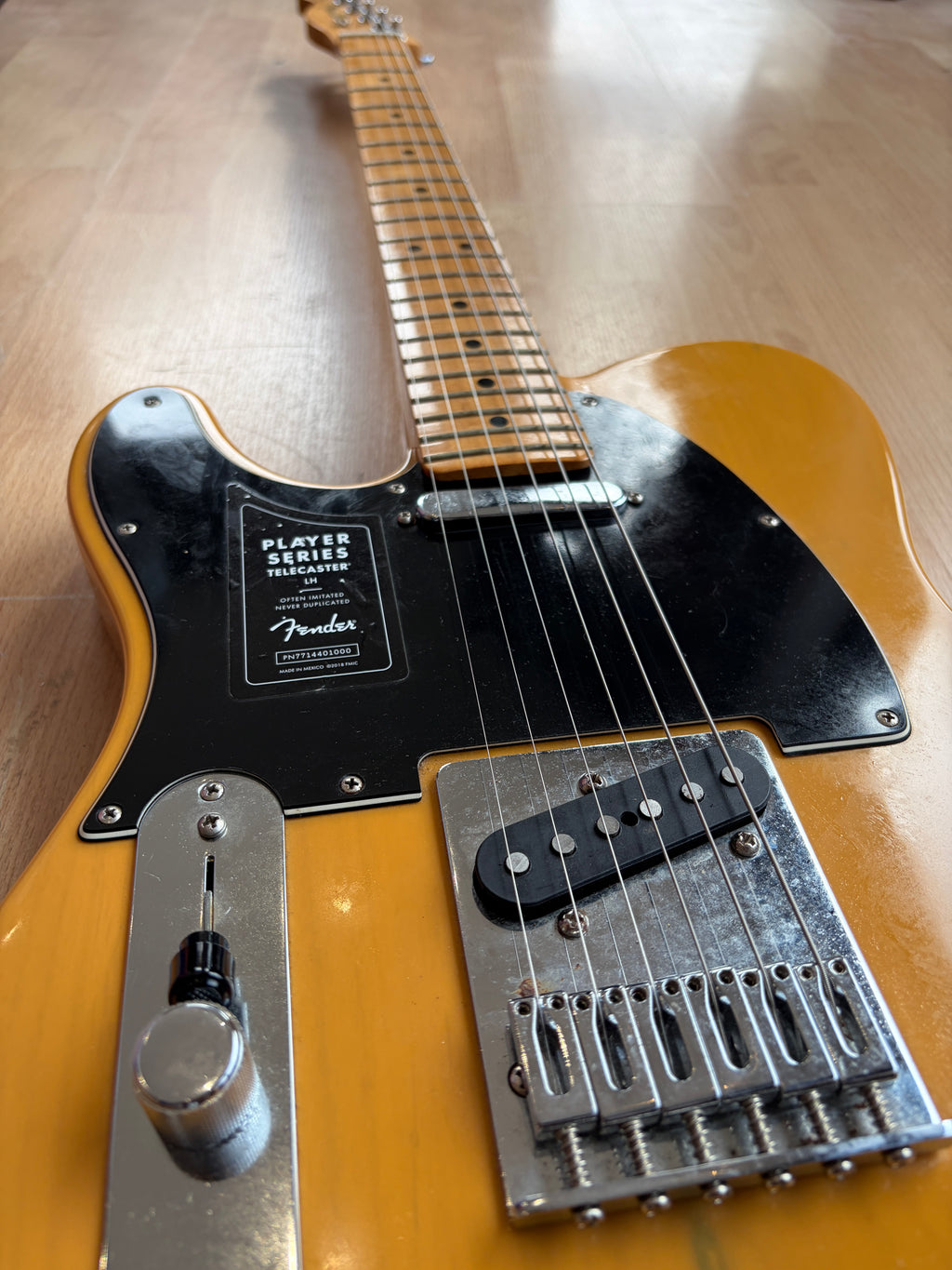Fender Player Series Left handed Telecaster Butterscotch Finish Excellent Condition