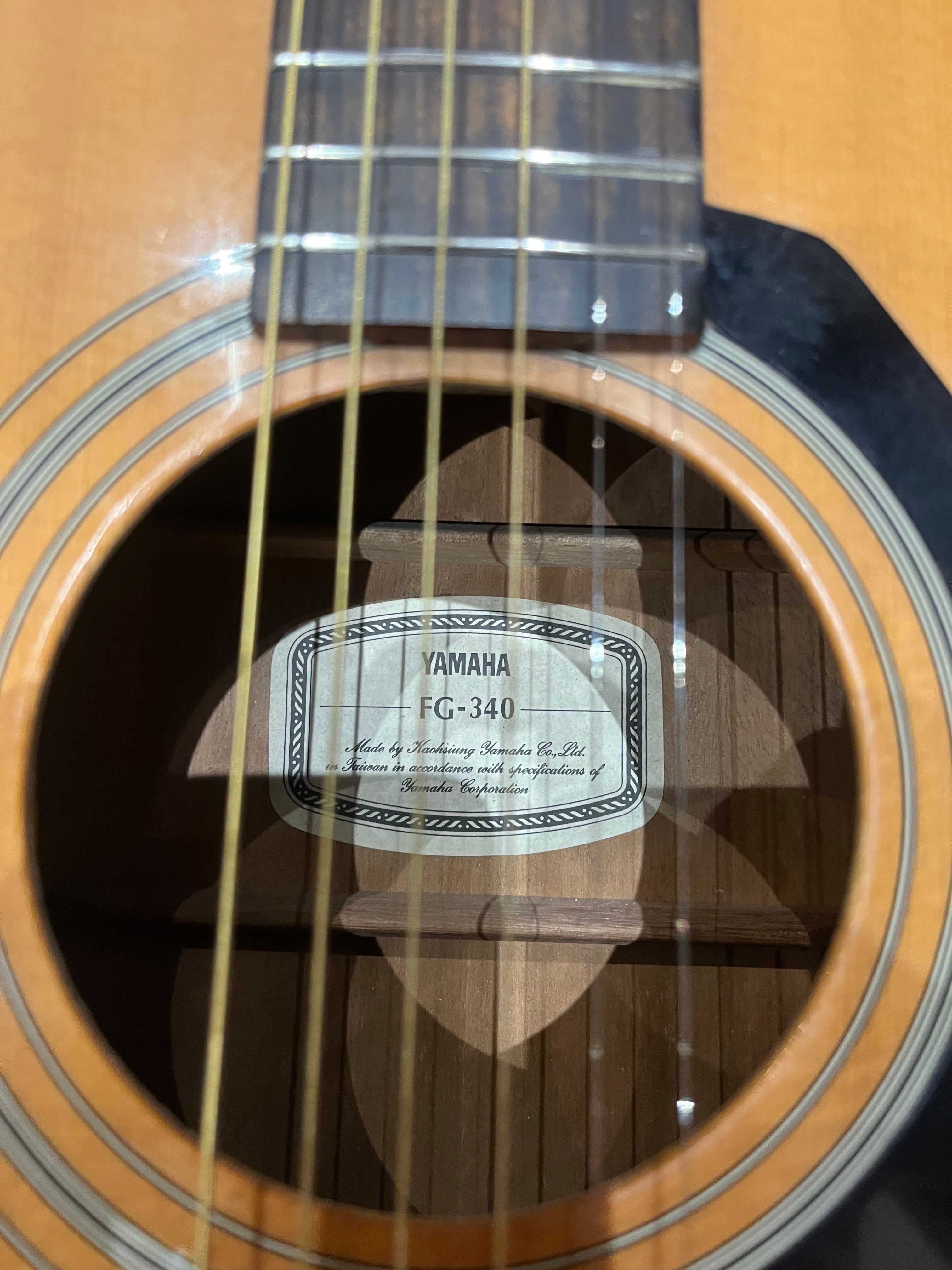 Vintage Yamaha FG-340 Acoustic Guitar – Great Condition