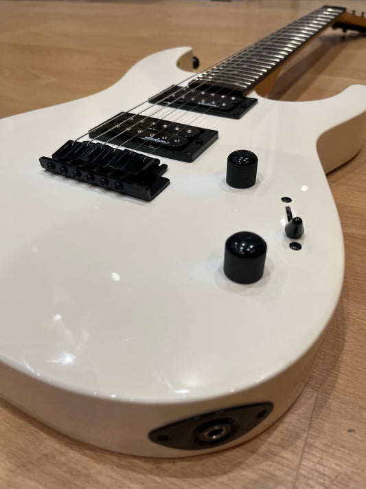 Jackson Dinky JS12 – Vintage White with Black Hardware - Great Condition