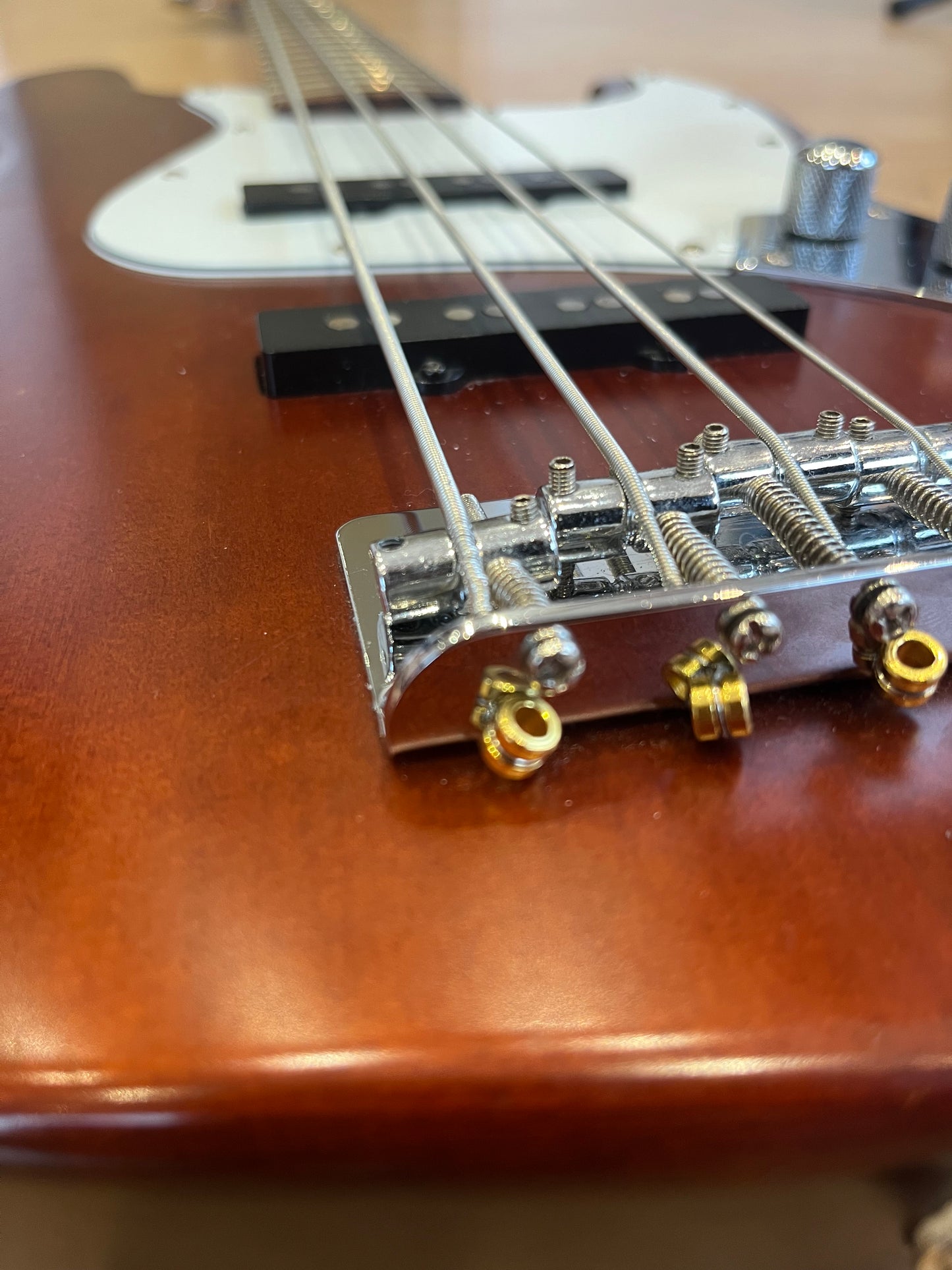 Fender Squier Jazz Bass – Standard Series - GOOD CONDITION