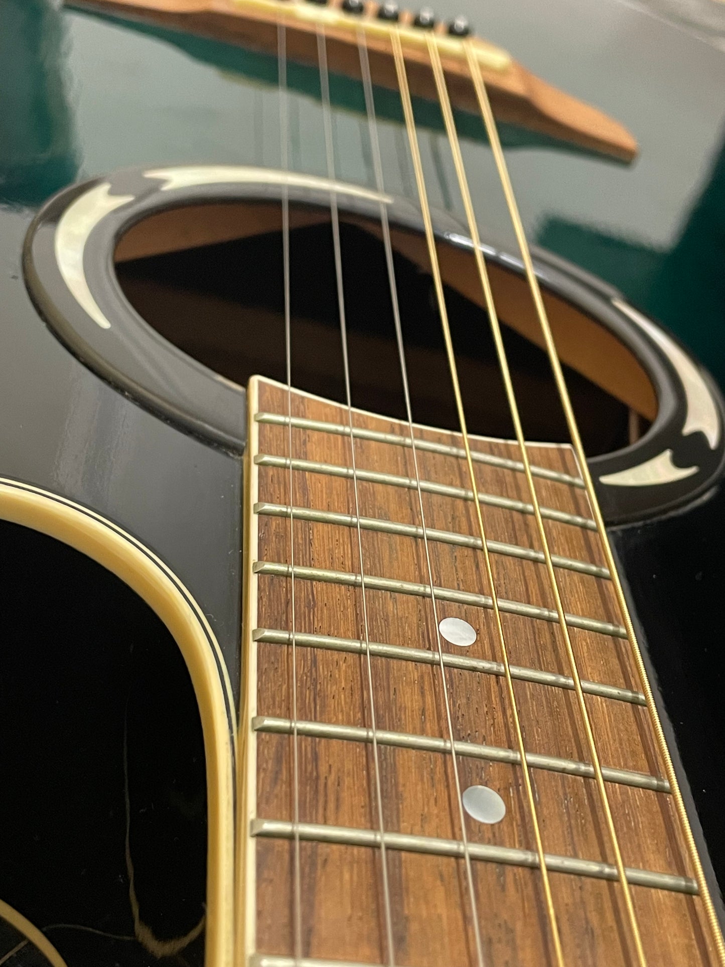 Yamaha APX500 Electro Acoustic Guitar