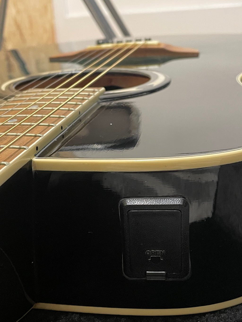 Yamaha APX500 Electro Acoustic Guitar