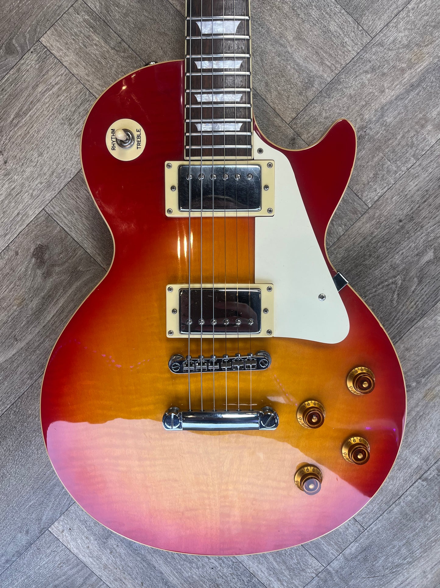Epiphone les paul standard Cherry Sunburst