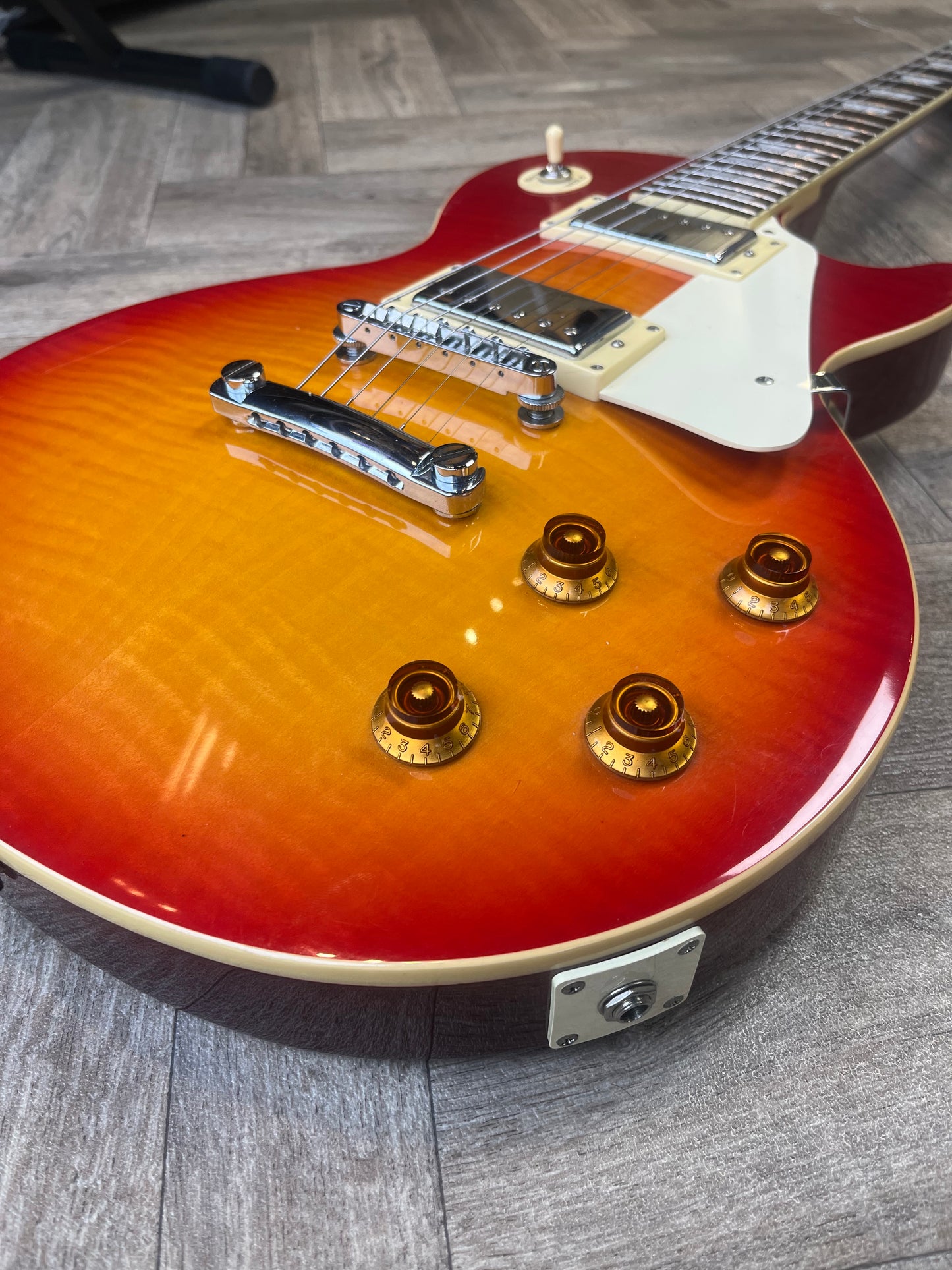Epiphone les paul standard Cherry Sunburst