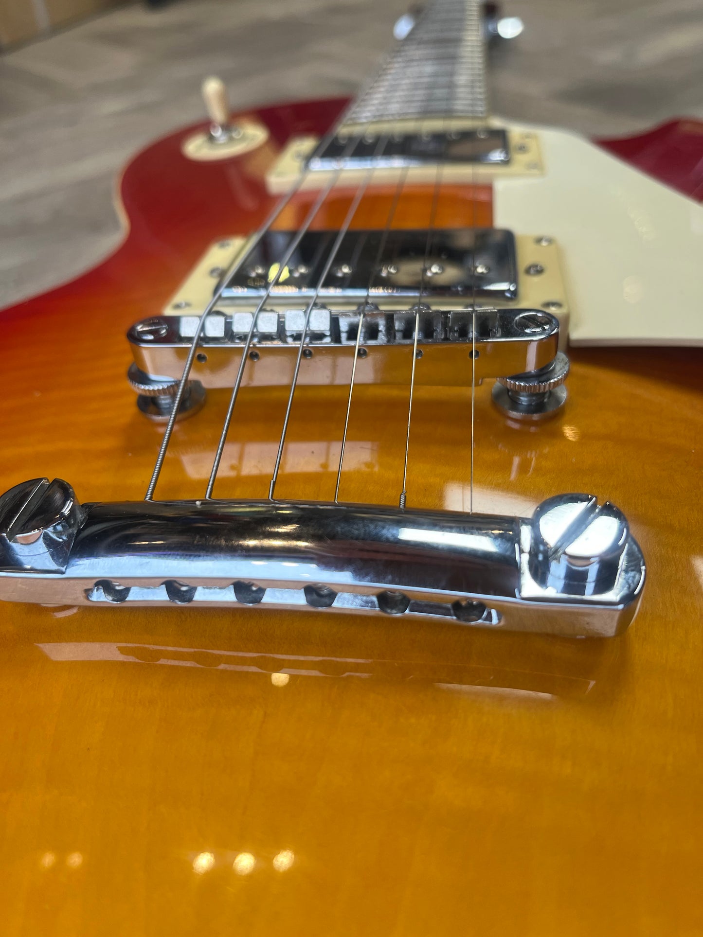 Epiphone les paul standard Cherry Sunburst