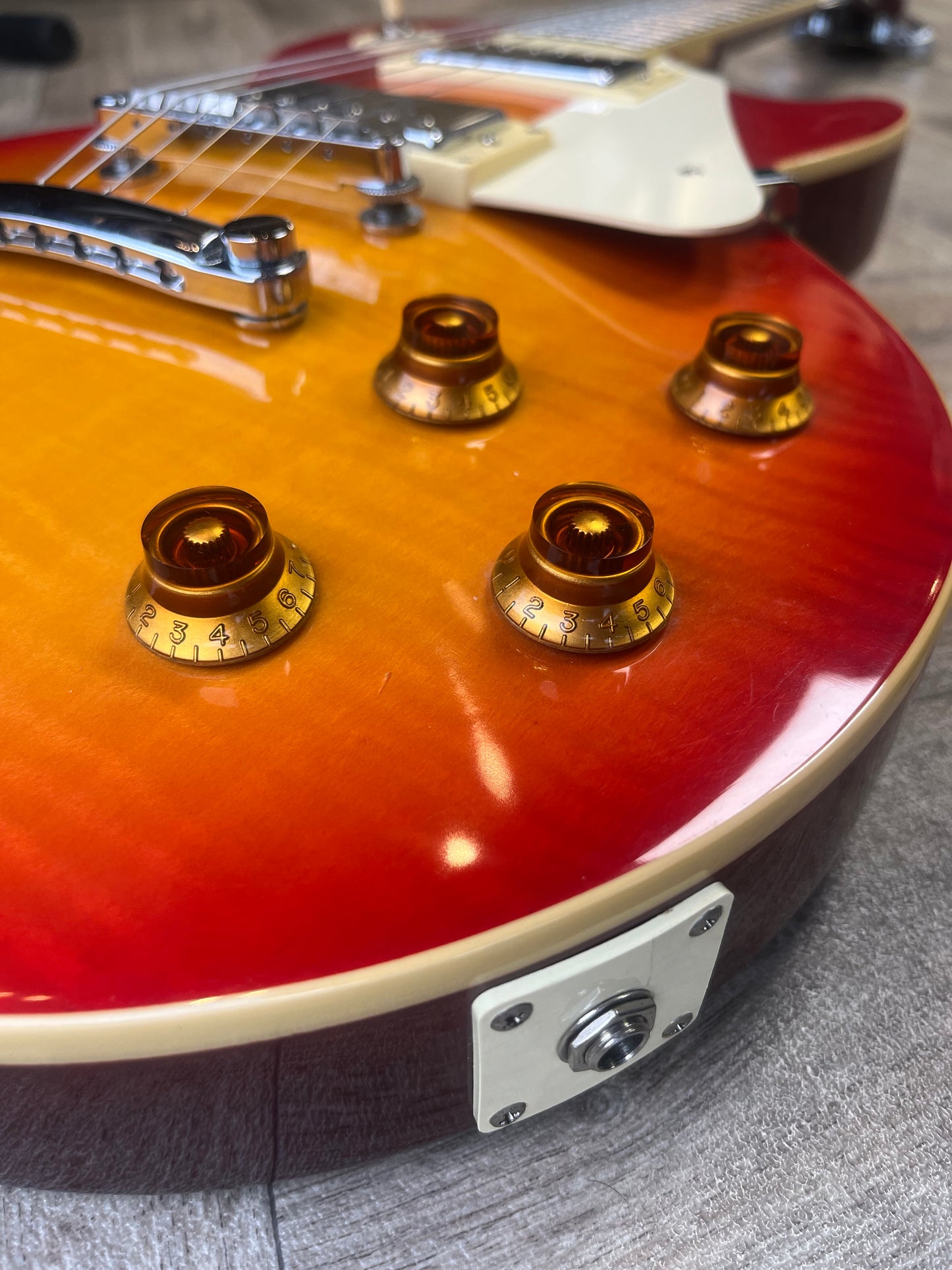 Epiphone les paul standard Cherry Sunburst
