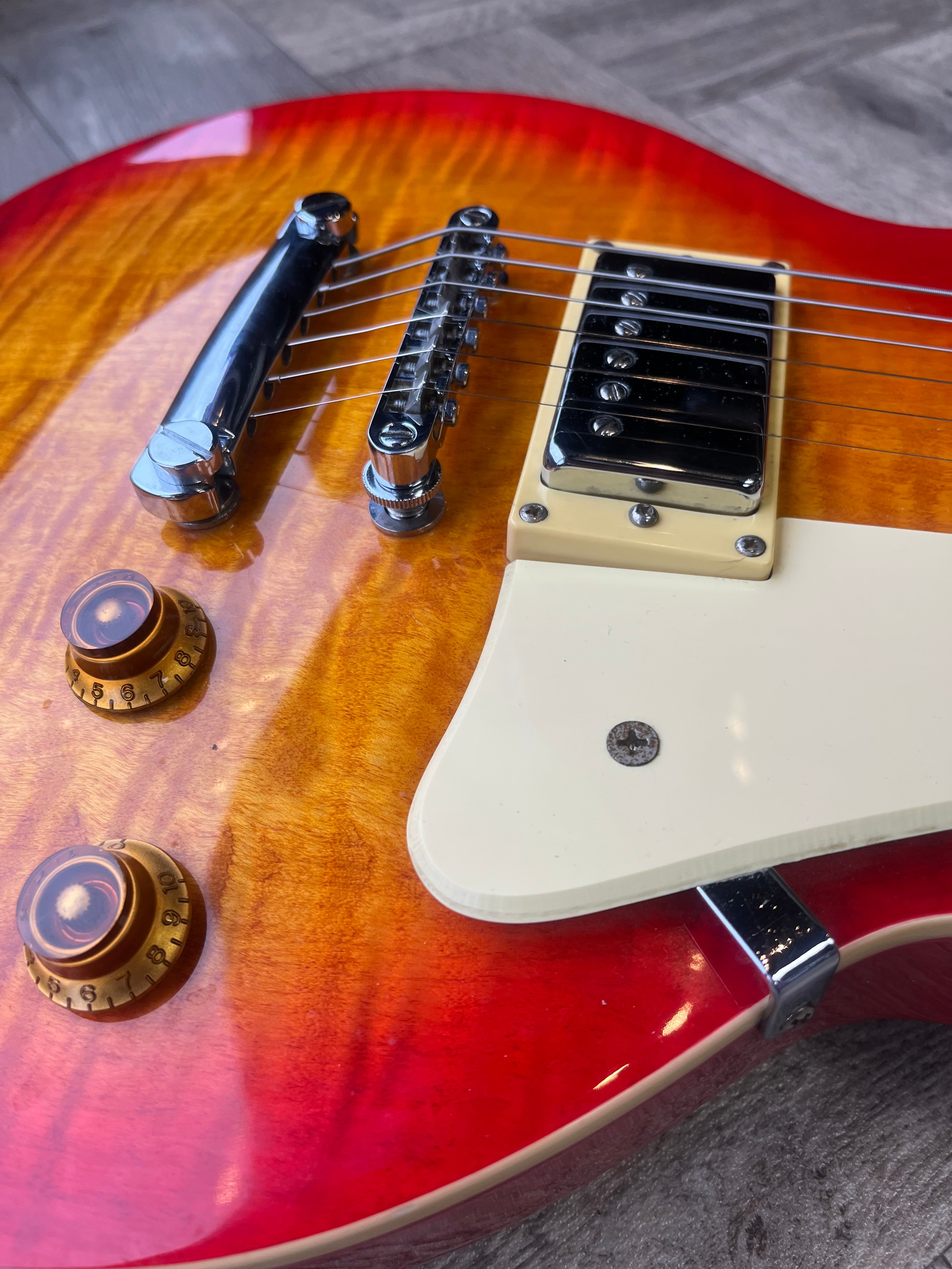 Epiphone Les Paul, Sunburst