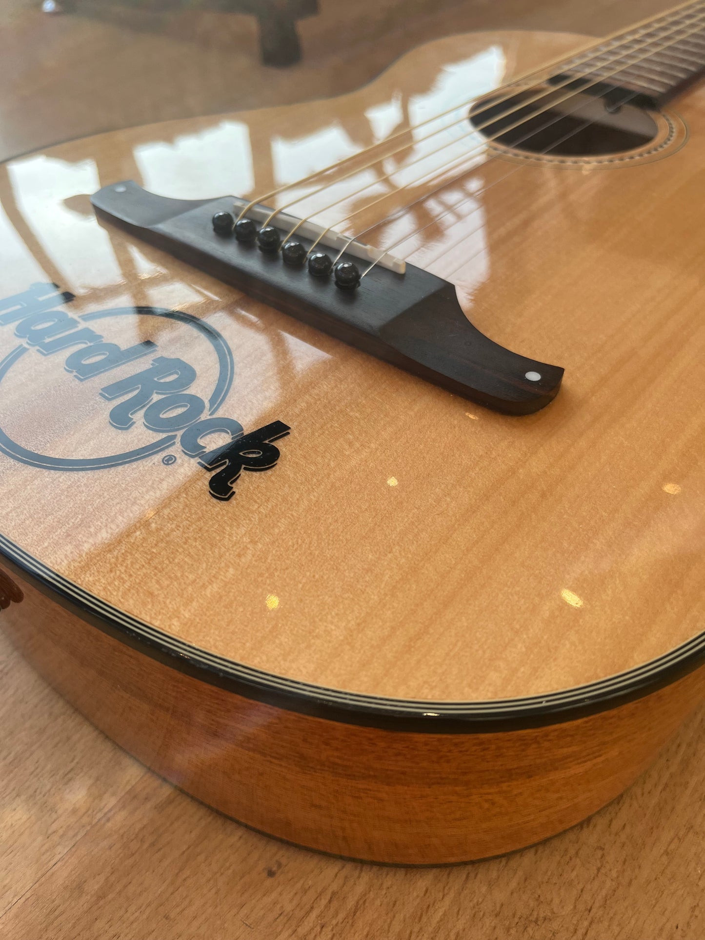 FENDER Sonaran Acoustic guitar HARD ROCK logo