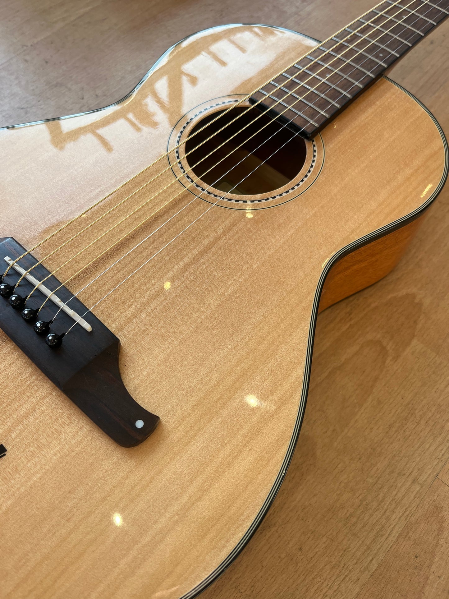 FENDER Sonaran Acoustic guitar HARD ROCK logo