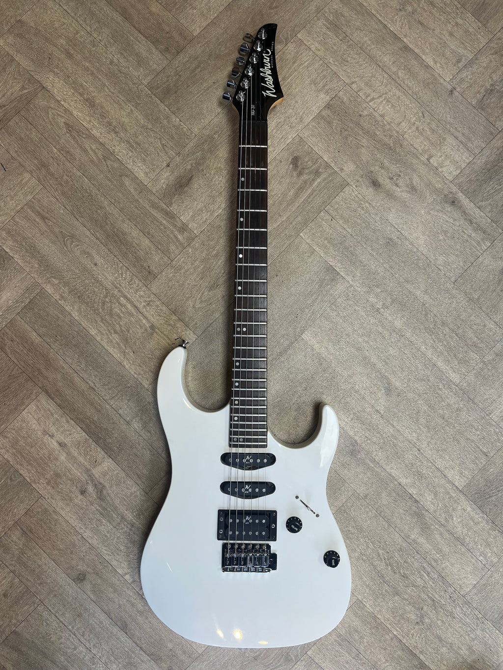 Beautiful Washburn Mercury Series in Sleek White Finish