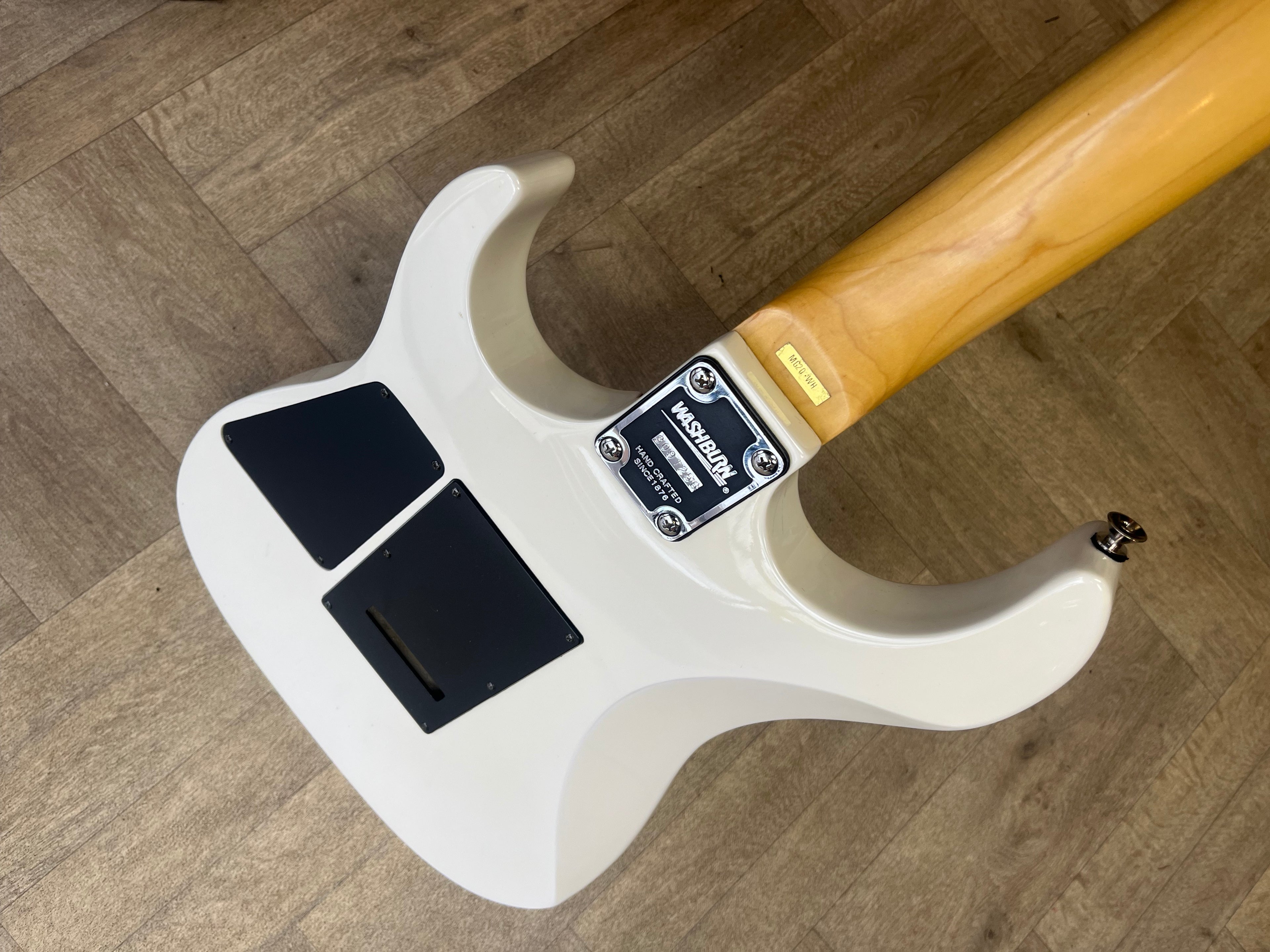 Beautiful Washburn Mercury Series in Sleek White Finish
