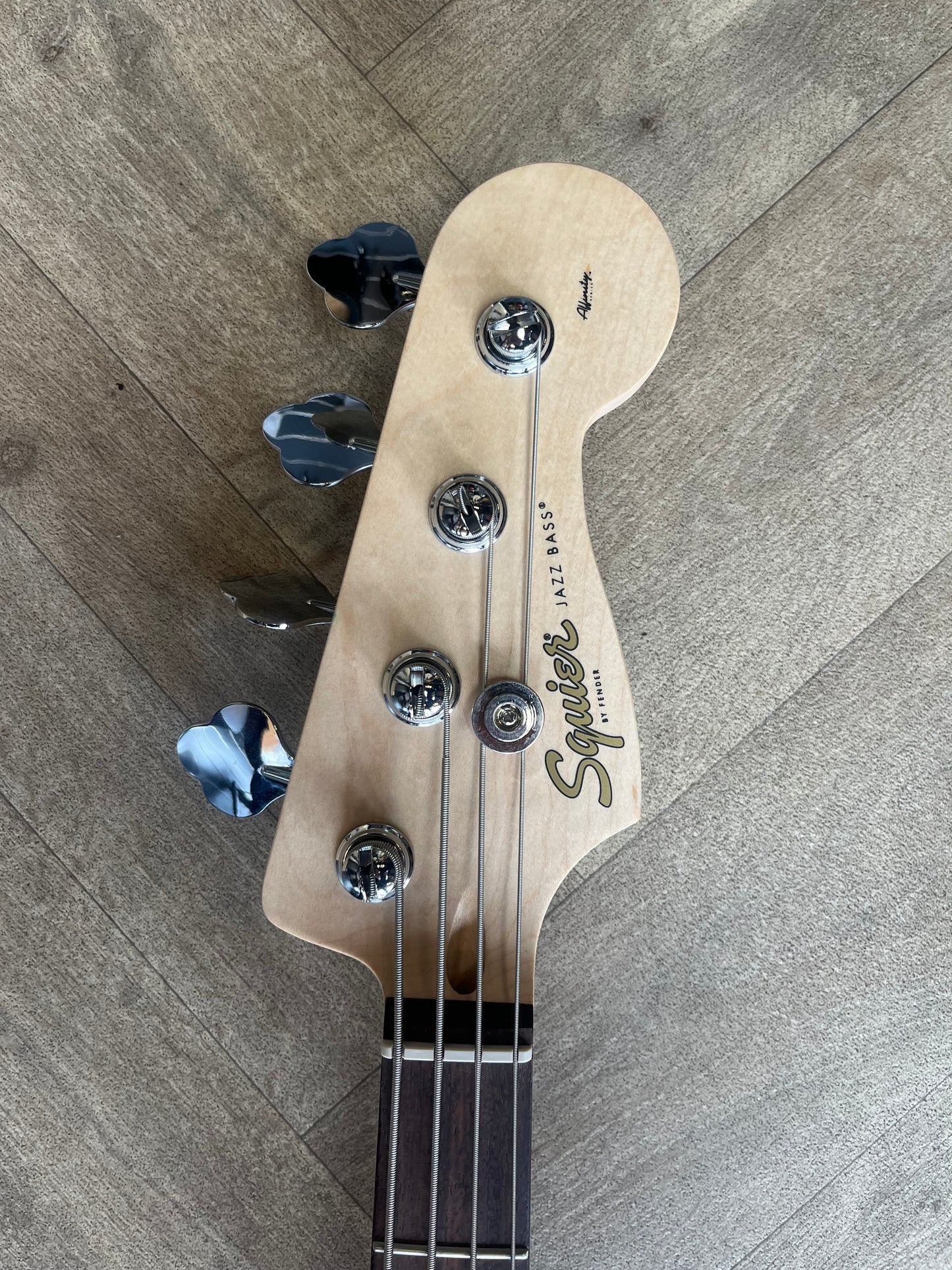 Incredible Squier Jazz Bass in Jet Black