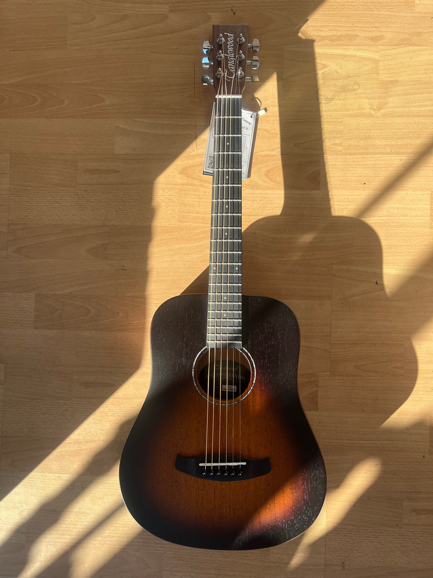 Tanglewood Crossroads Travel size guitar - Great Value
