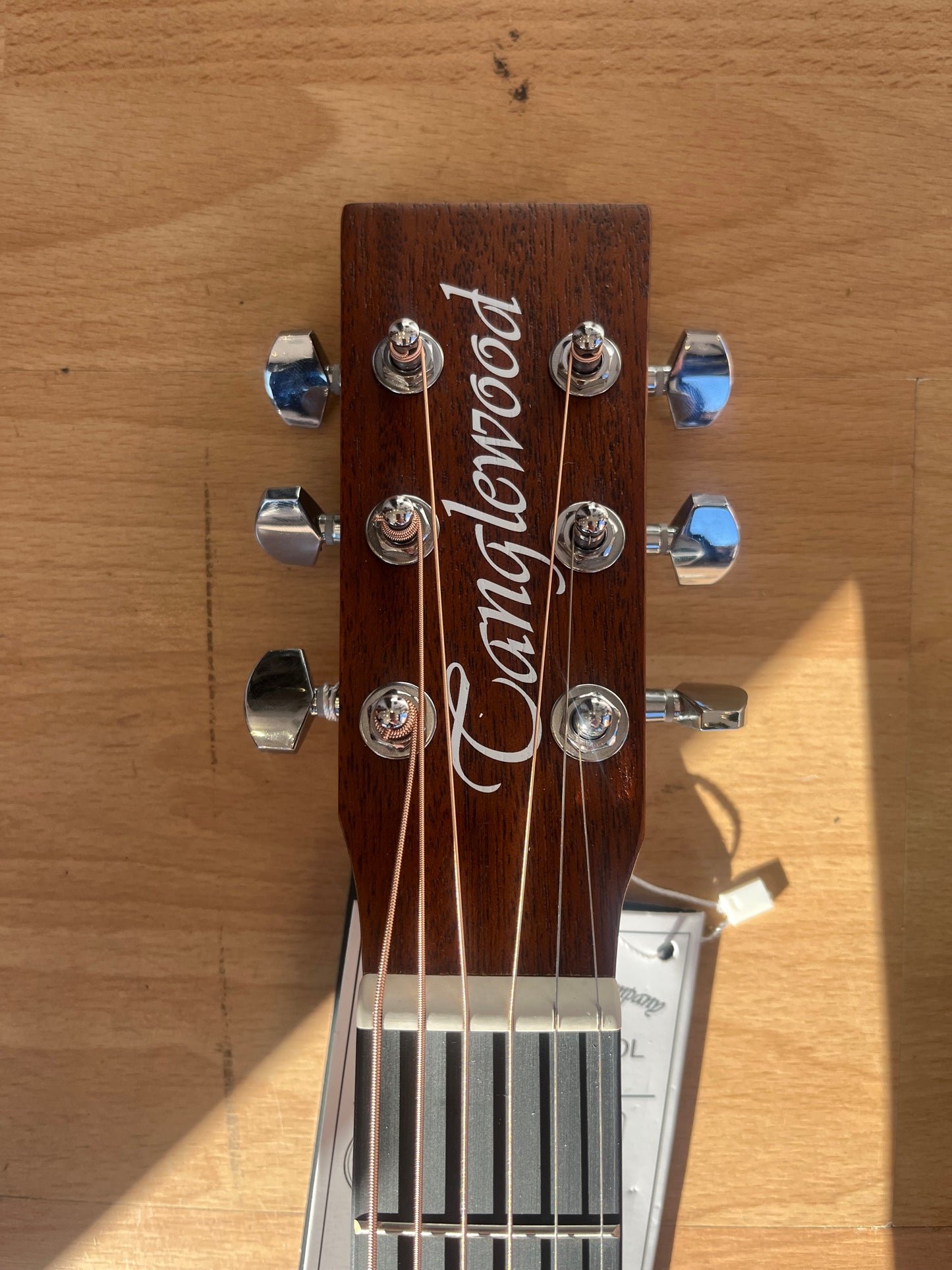Tanglewood Crossroads Travel size guitar - Great Value