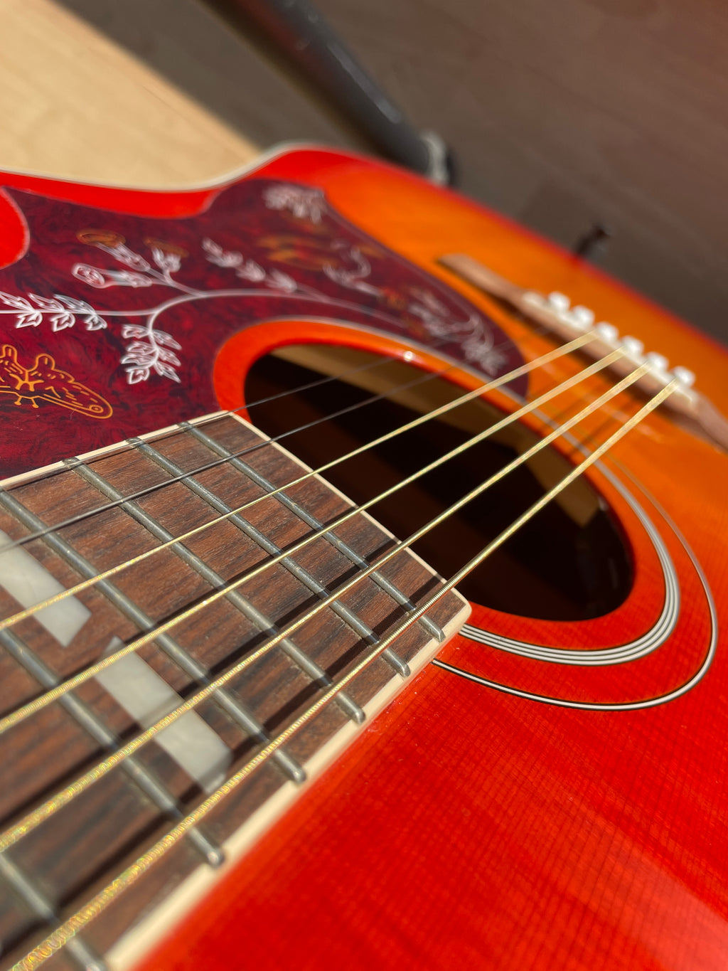 Stunning Finish Epiphone Electro Acoustic Hummingbird Guitar Red Sunburst- CS B89