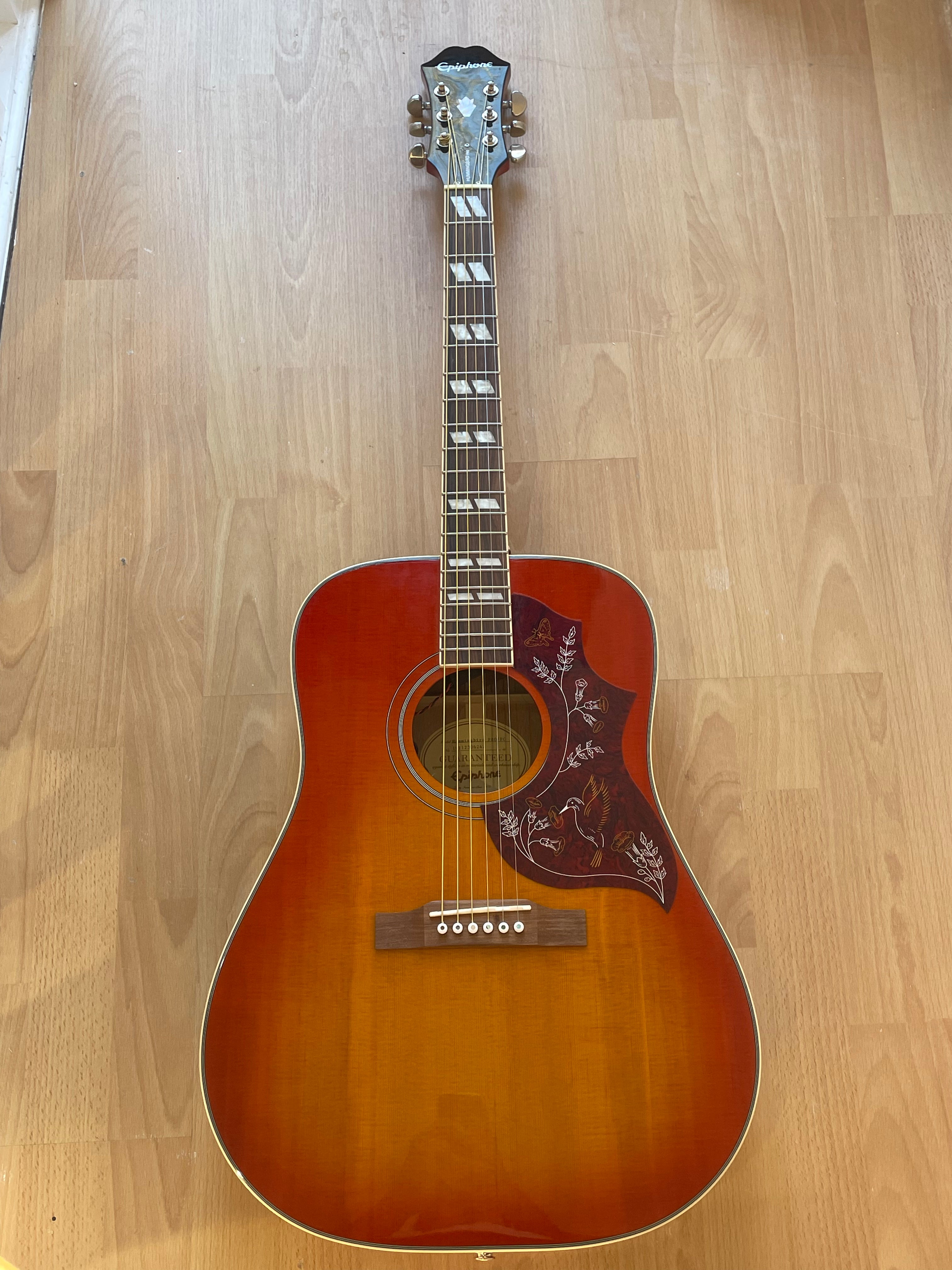Stunning Finish Epiphone Electro Acoustic Hummingbird Guitar Red Sunburst- CS B89