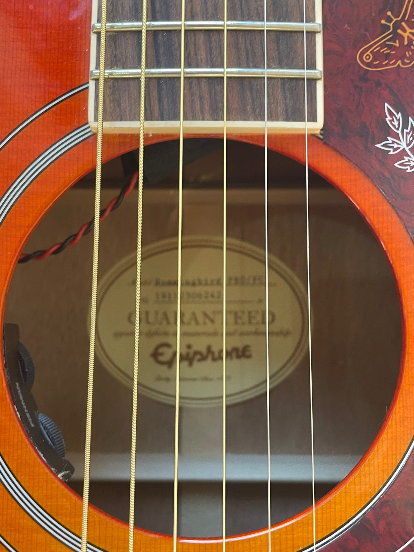 Stunning Finish Epiphone Electro Acoustic Hummingbird Guitar Red Sunburst- CS B89
