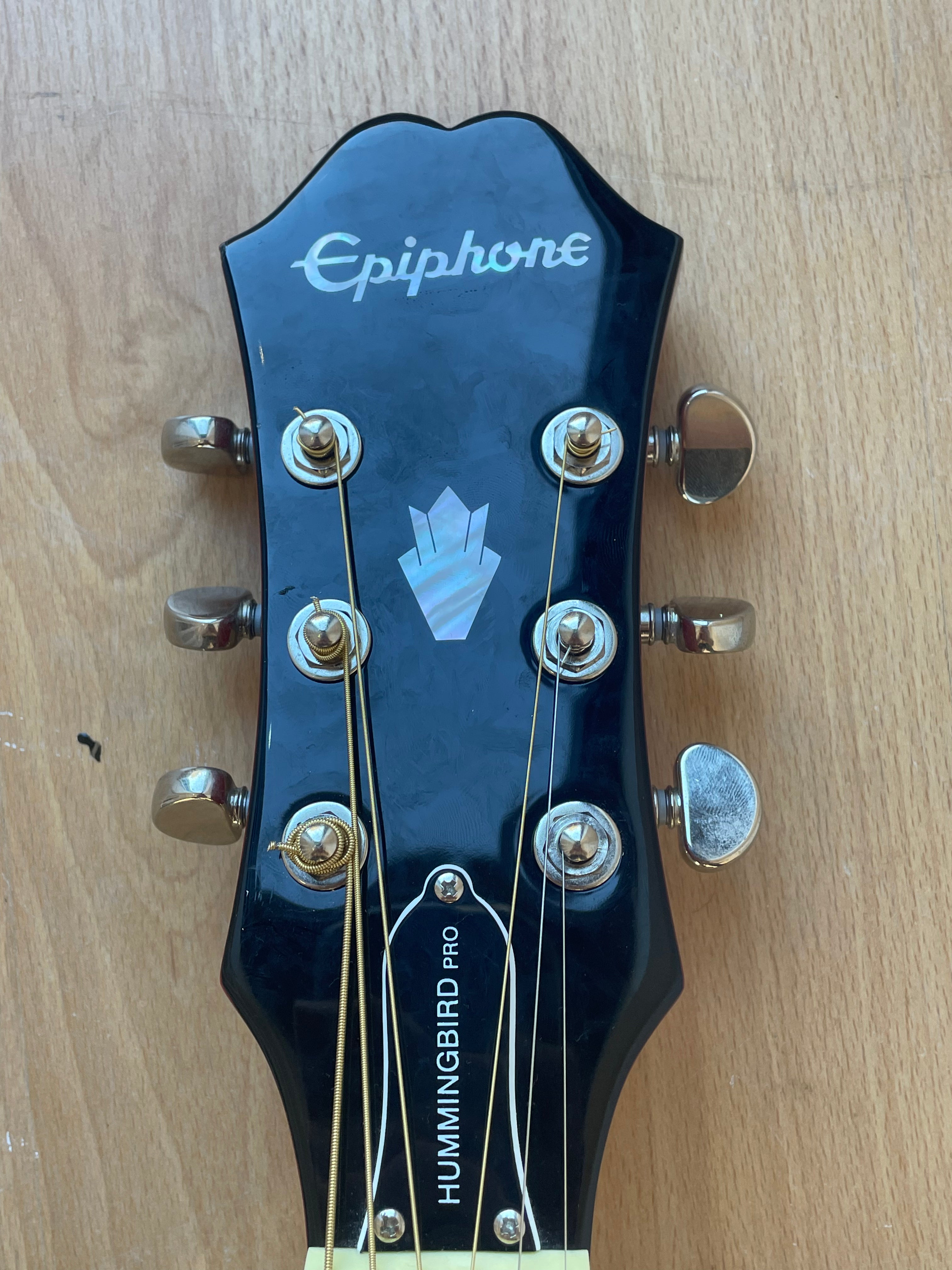 Stunning Finish Epiphone Electro Acoustic Hummingbird Guitar Red Sunburst- CS B89