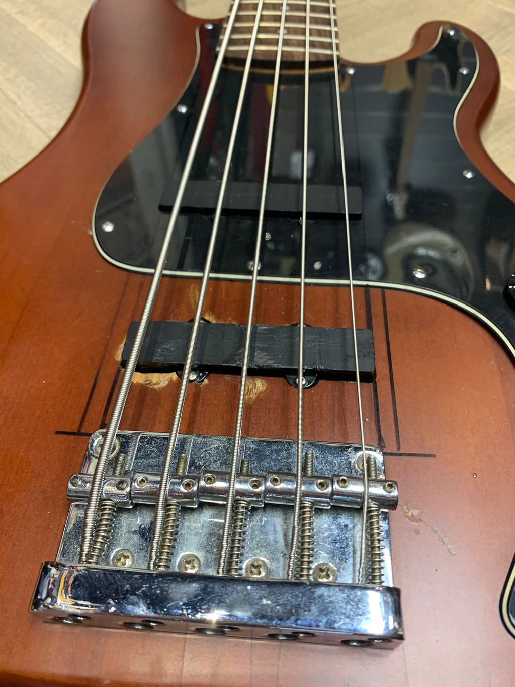 Squier Standard Series Precision Bass V – 5-String - GOOD CONDITION