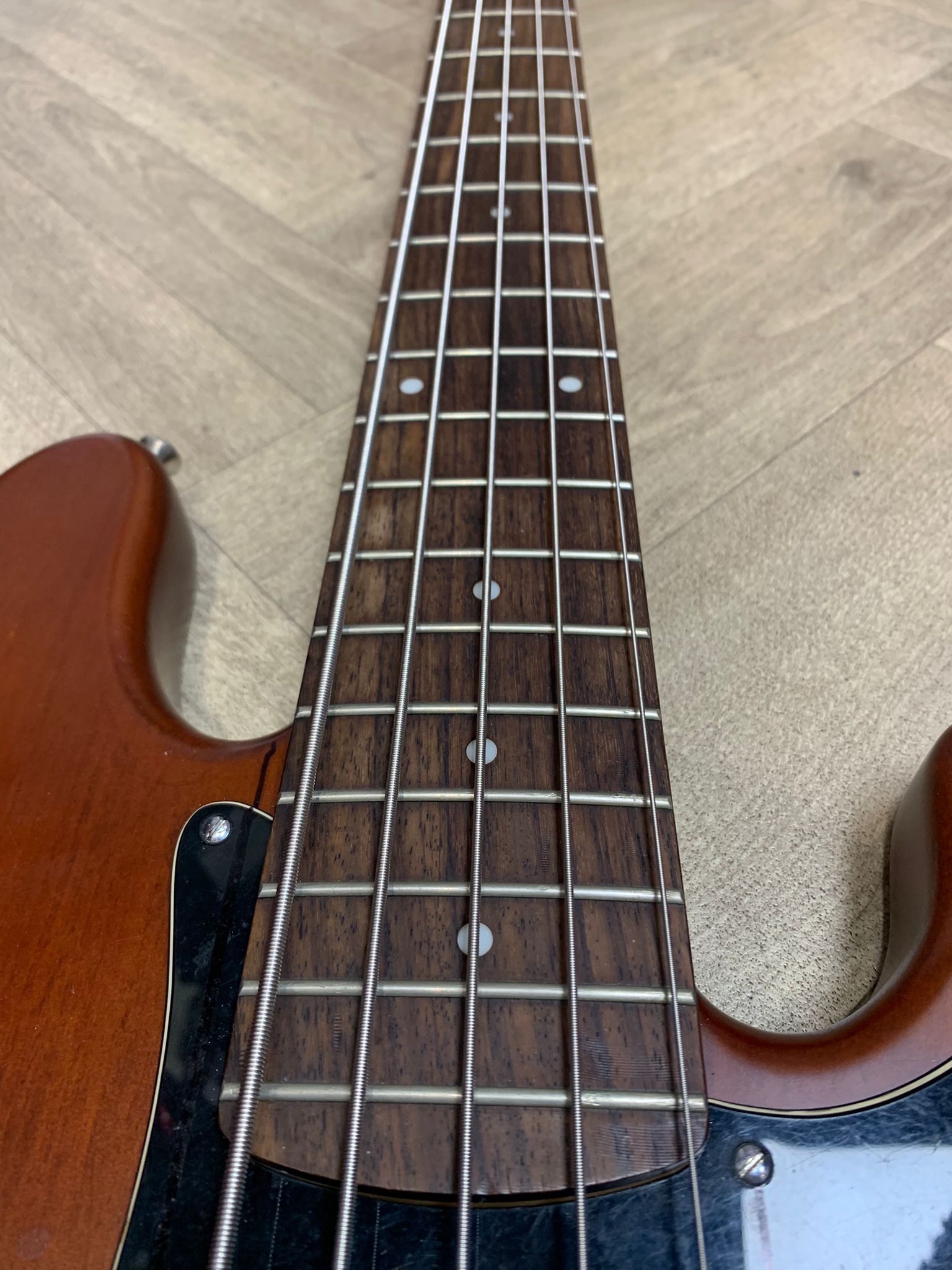 Squier Standard Series Precision Bass V – 5-String - GOOD CONDITION