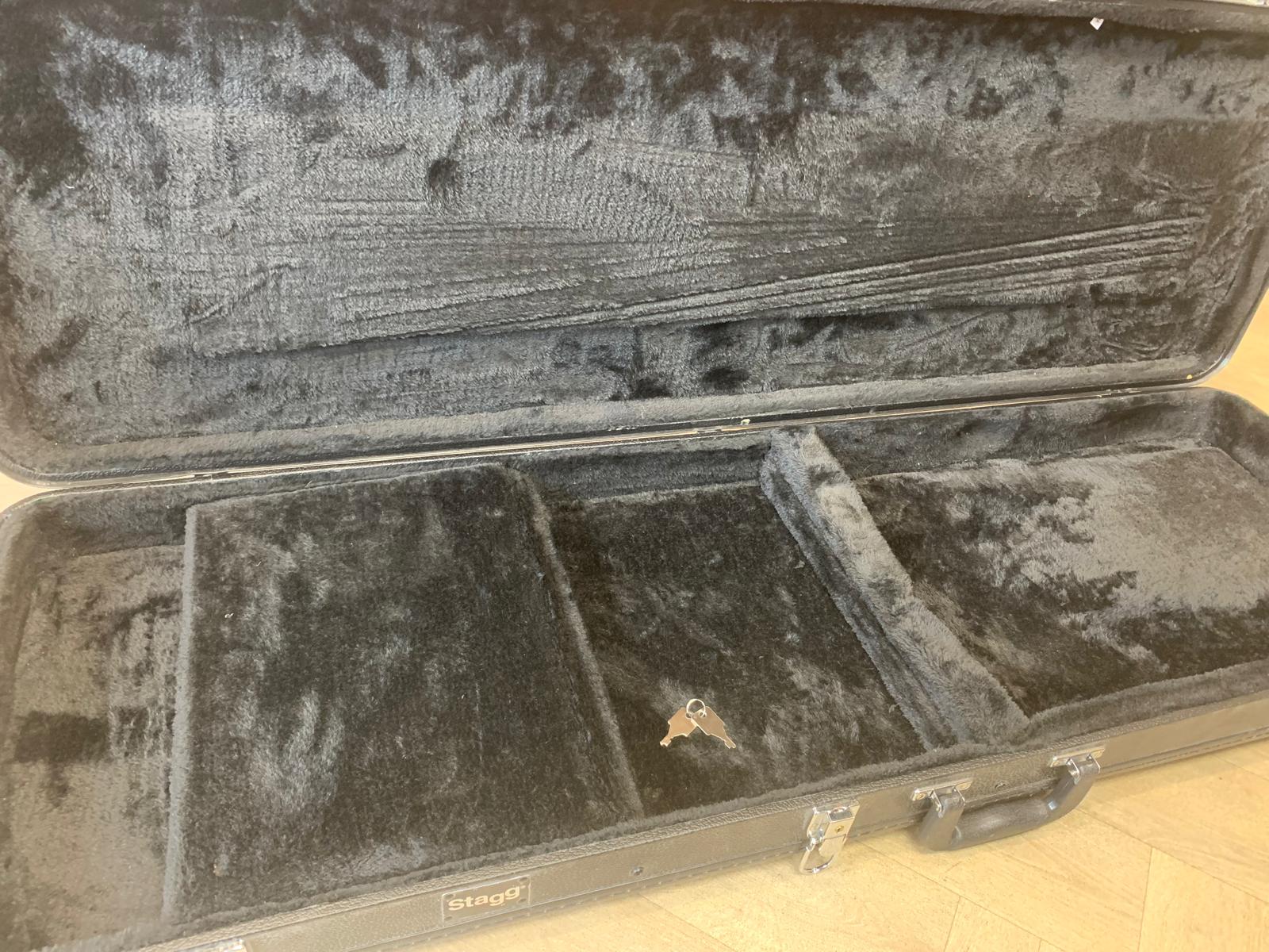Stagg Deluxe Padded Bass Hard Case