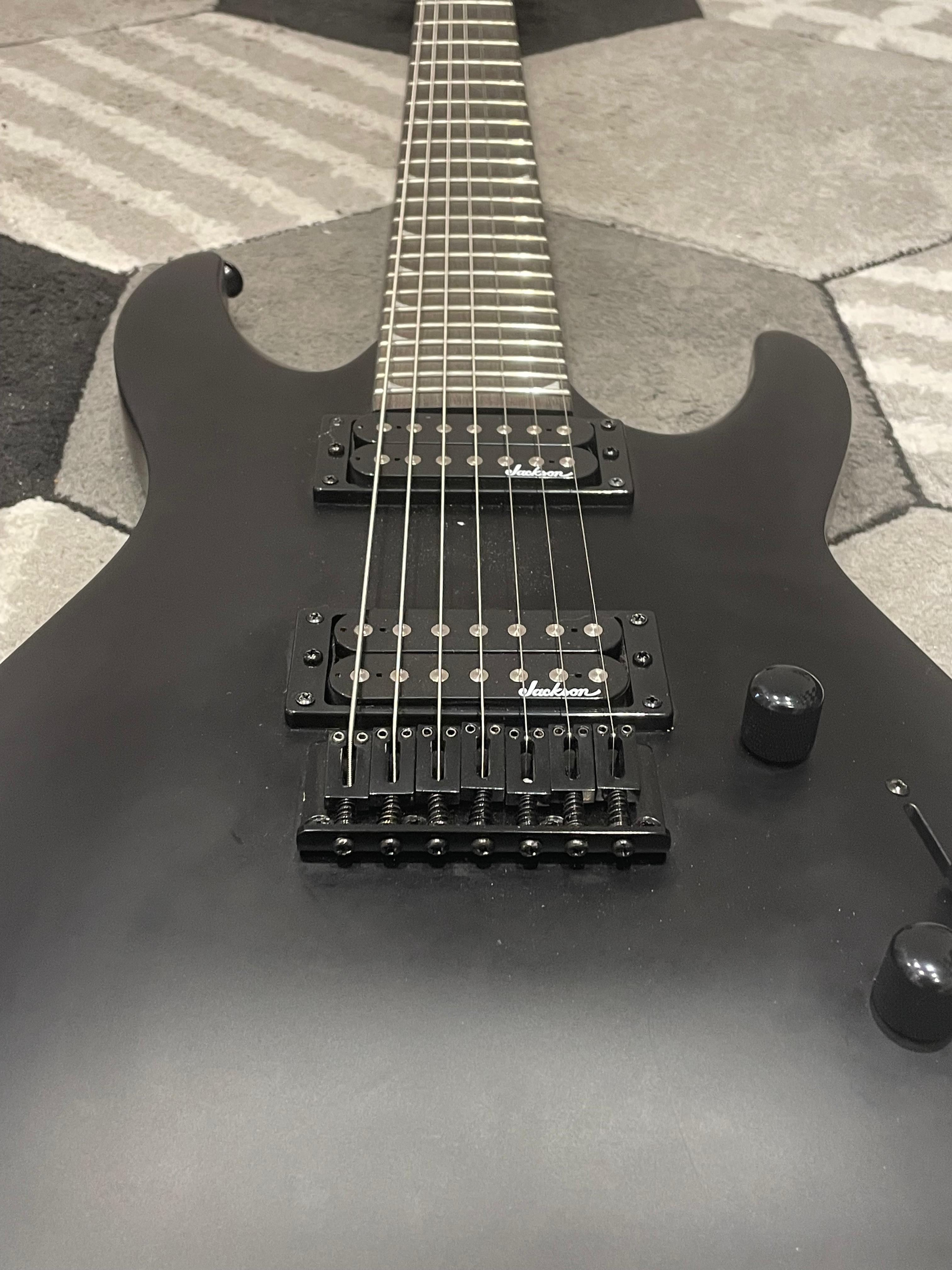 Jackson JS Series Dinky Arch Top JS22-7 DKA HT, Satin Black- Excellent Condition