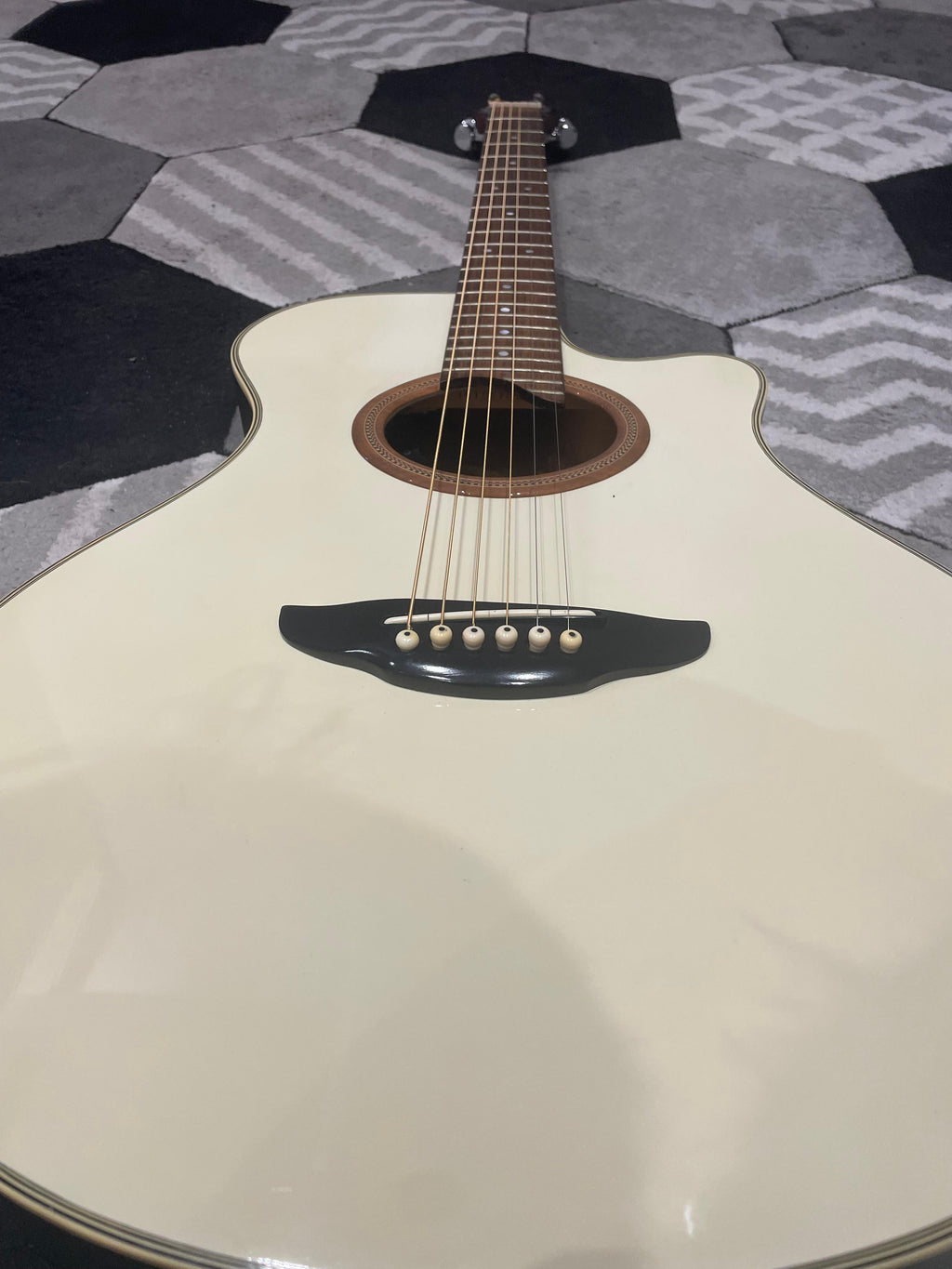 SPARES AND REPAIRS Yamaha APX-6 Electro Acoustic Guitar - READ DESCRIPTION