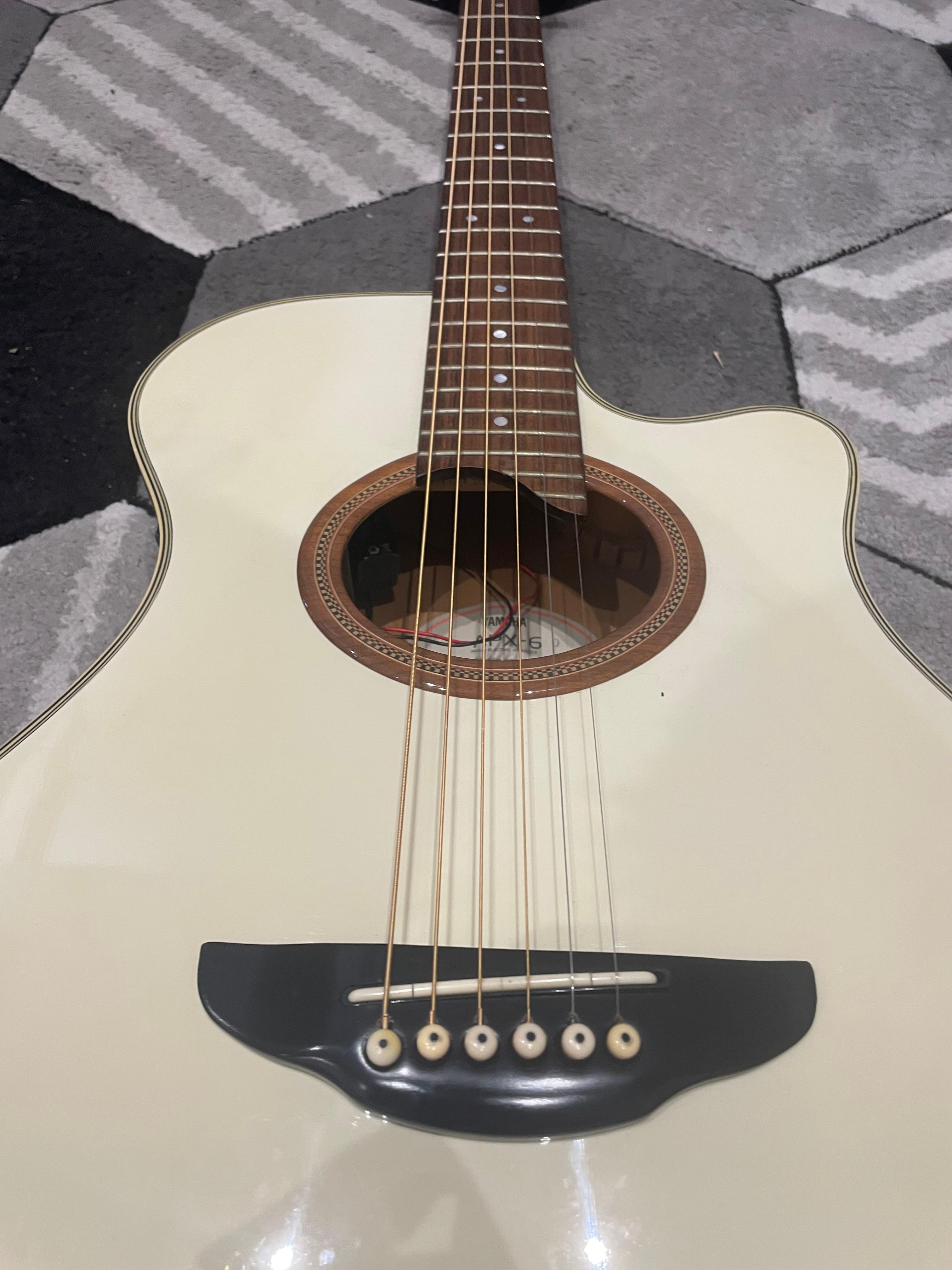 SPARES AND REPAIRS Yamaha APX-6 Electro Acoustic Guitar - READ DESCRIPTION
