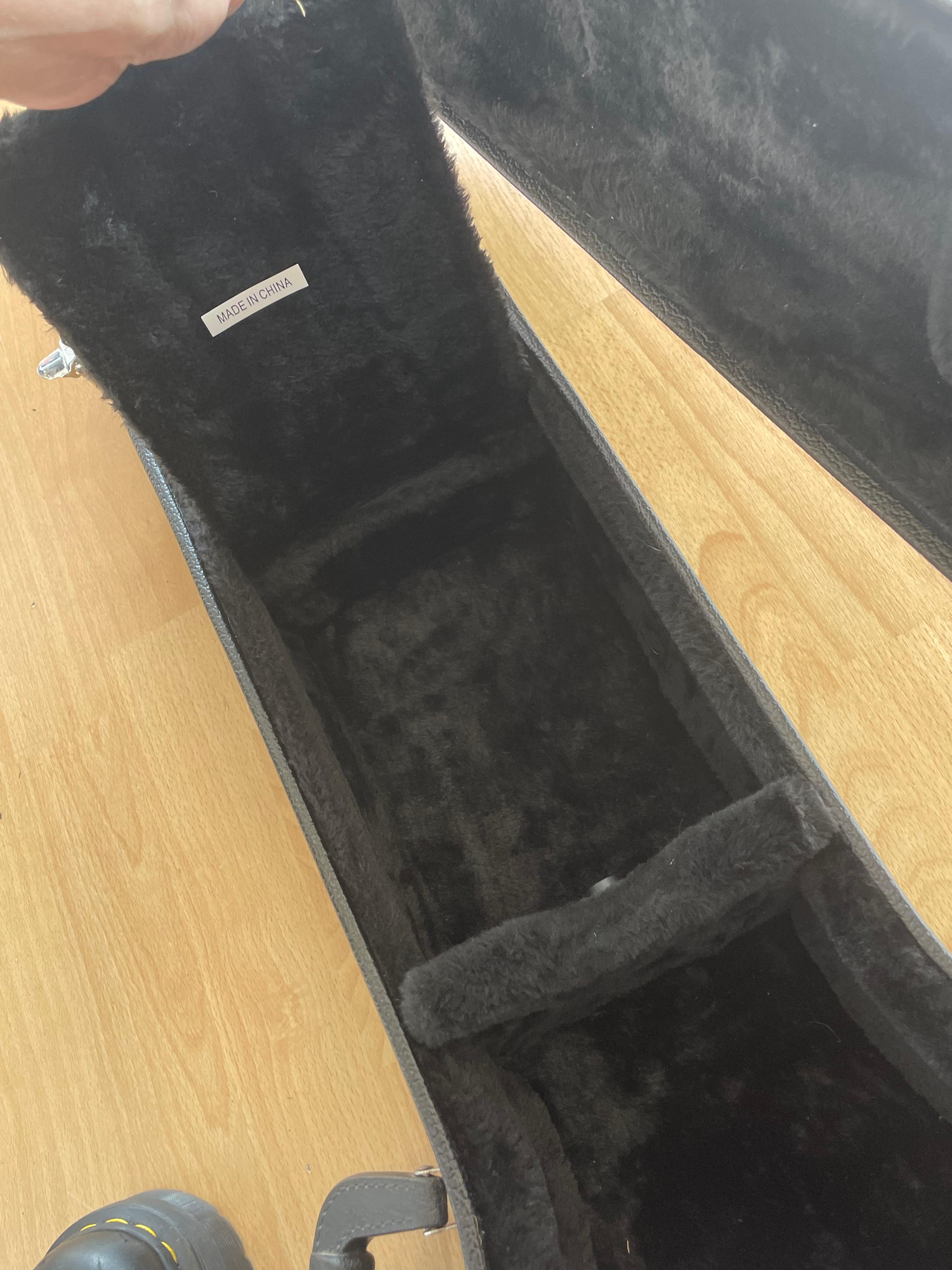 Gator Les Paul Hard Case - Great Condition