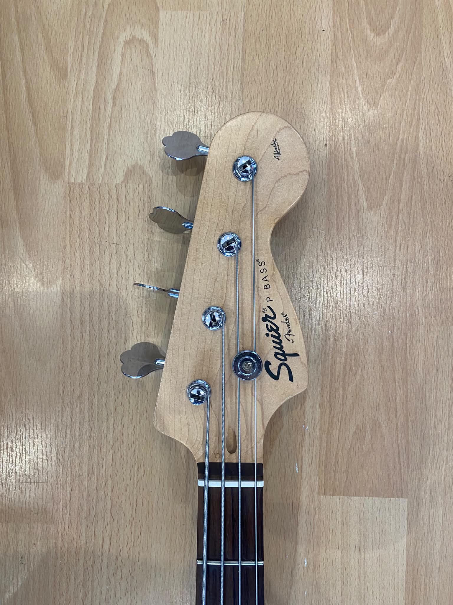 Fender Squier Affinity Precision Bass PJ in Black - Excellent Condition