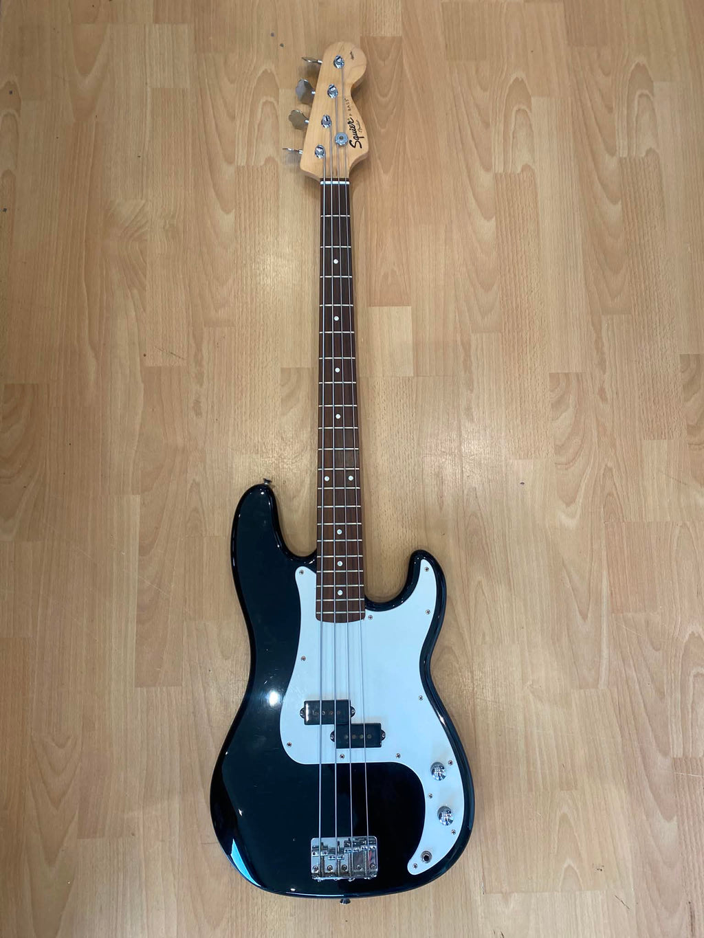 Fender Squier Affinity Precision Bass PJ in Black - Excellent Condition