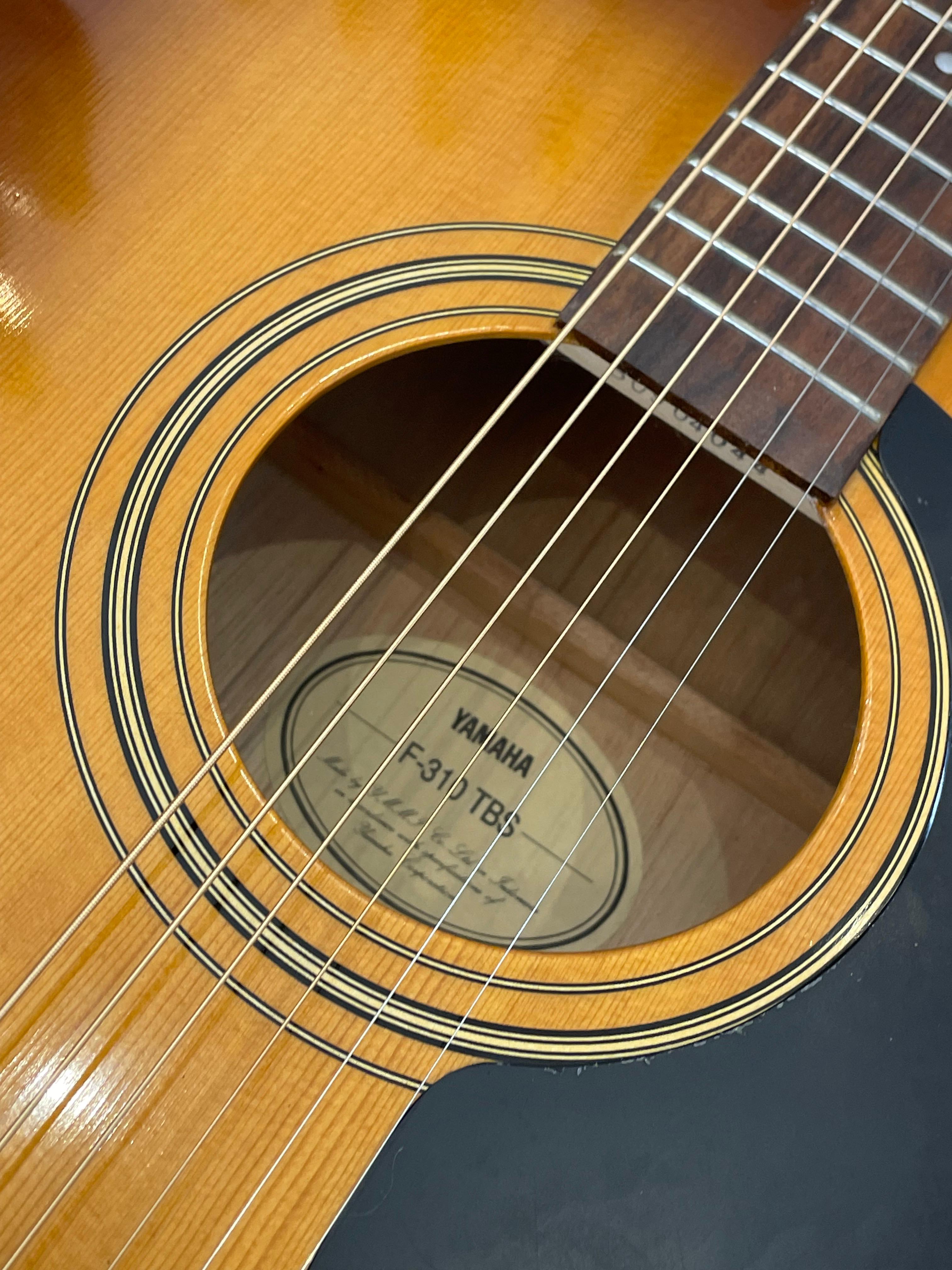 Yamaha F310 TBS Acoustic Guitar- Great Condition