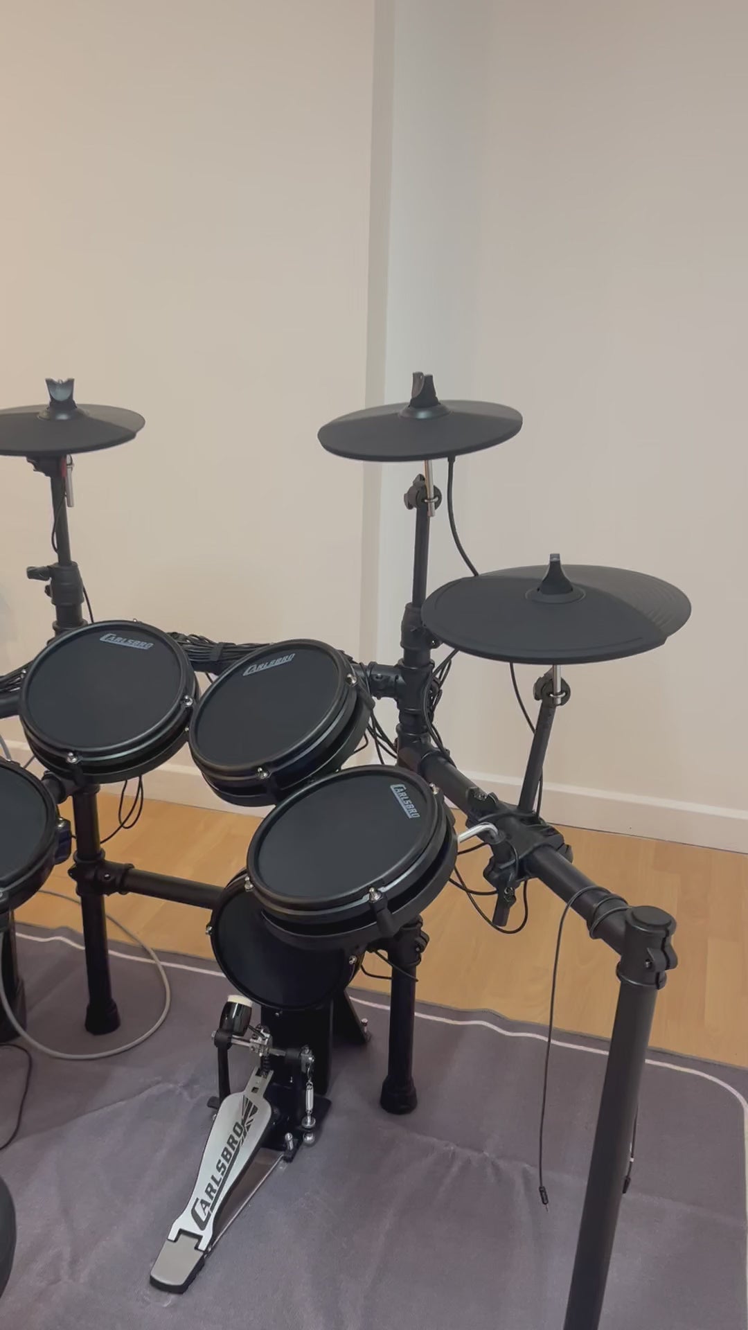Advanced 9 piece mesh head electronic drum kit - Suitable for all grade levels
