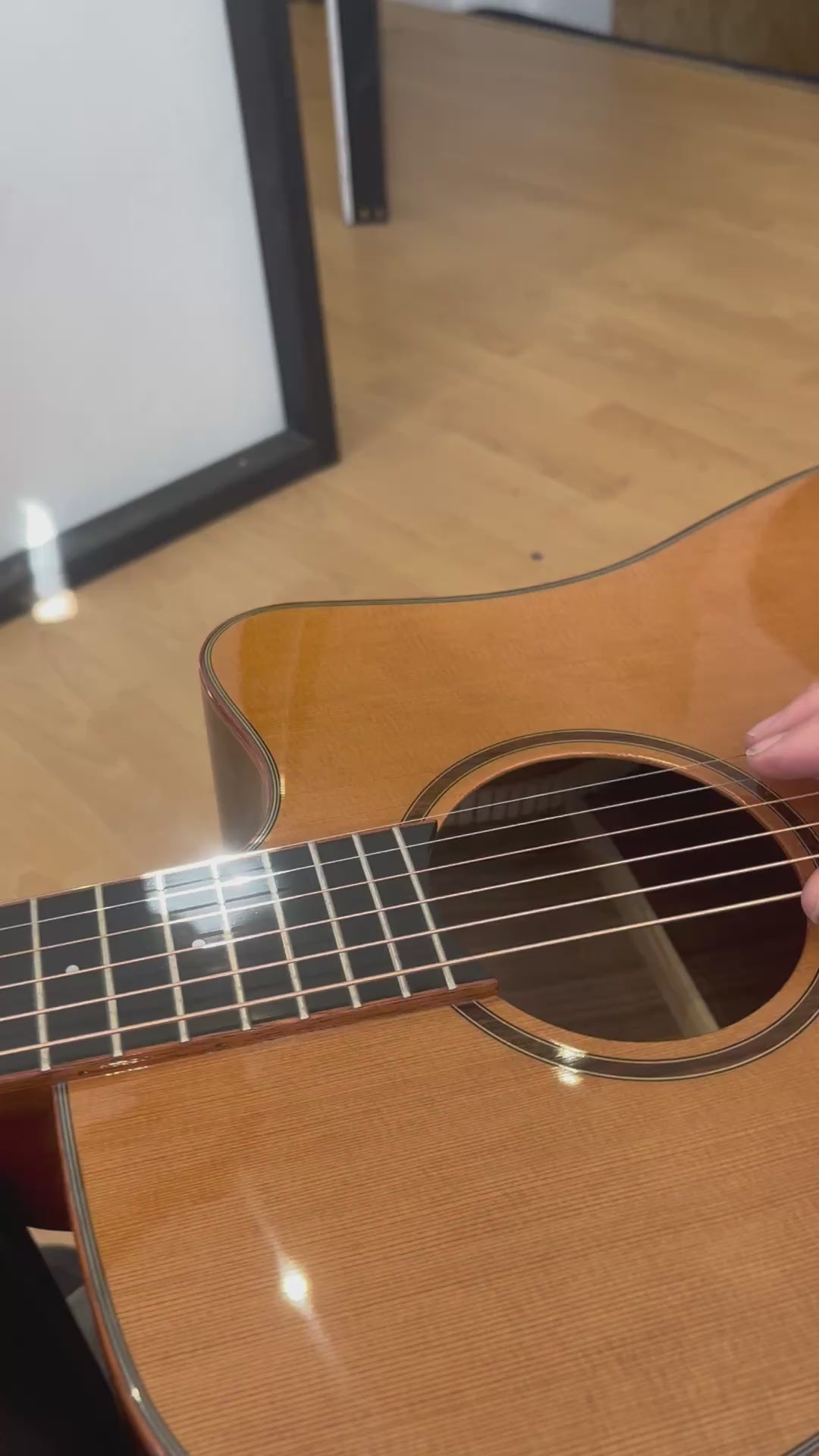 Tanglewood Smart Series Rosewood Acoustic Guitar LIMITED EDITION - Dreadnought cutaway