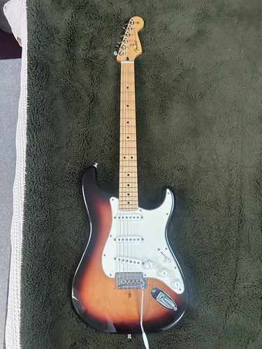 Fender Stratocaster Mexican Electric Guitar Maple Fingerboard 3 Colour Sunburst
